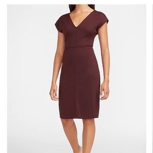 Merlot seamed V-Neck Sheath Dress
